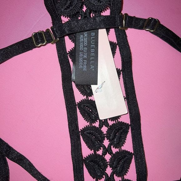 Victoria's Secret BLUEBELLA unlined 32DD BRA SET S thong STRAPPY applique BLACK - Picture 3 of 4